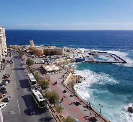 Seaview 3bedroom Perfect דירה *